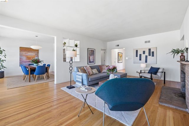 474 Merritt Ave 7, Oakland, CA 94610