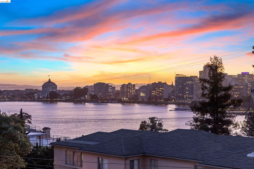 474 Merritt Ave 7, Oakland, CA 94610