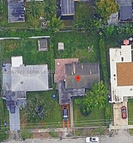 25 NE 169th St, North Miami Beach, FL 33162