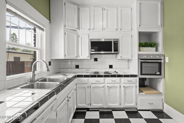 1055 Riverside Drive, Reno, NV 89503