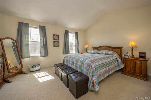8 Cragmere Drive 8, Nanuet, NY 10954