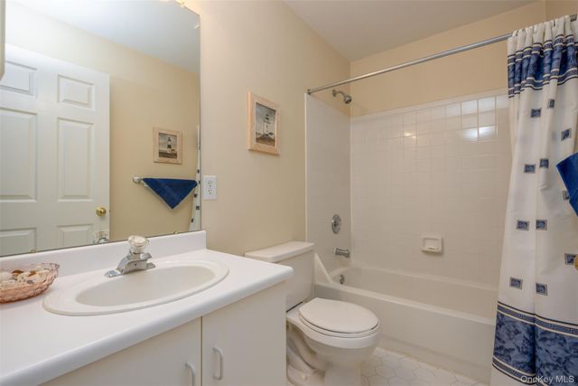8 Cragmere Drive 8, Nanuet, NY 10954