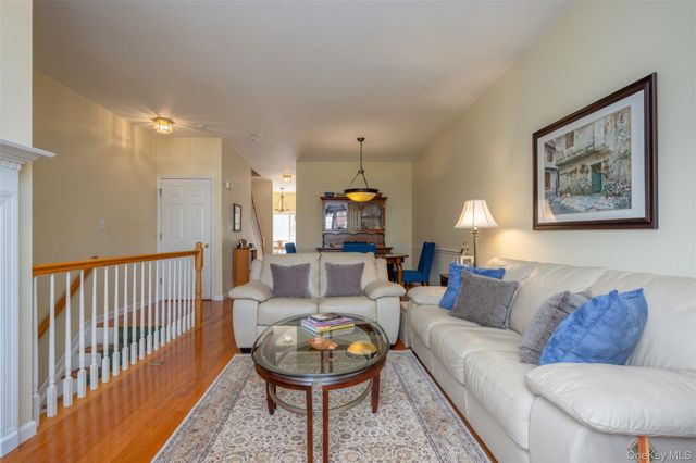 8 Cragmere Drive 8, Nanuet, NY 10954