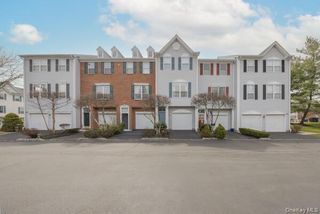 8 Cragmere Drive 8, Nanuet, NY 10954