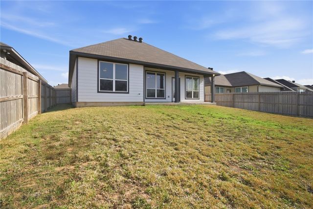 1318 Kingsgate Drive, Bryan, TX 77807