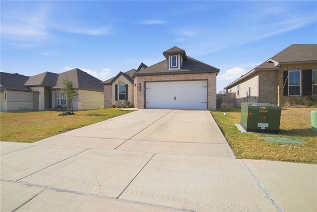 1318 Kingsgate Drive, Bryan, TX 77807