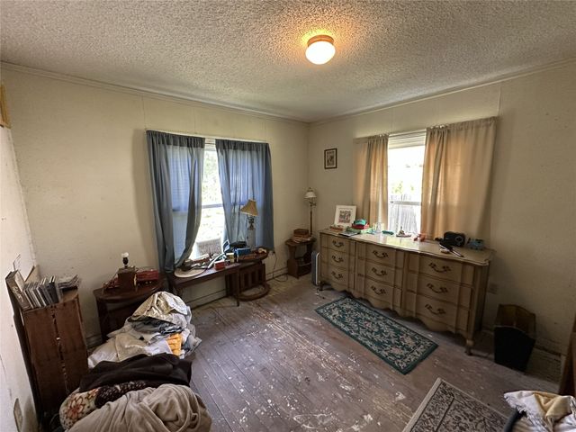 405 W Avenue E, Garland, TX 75040