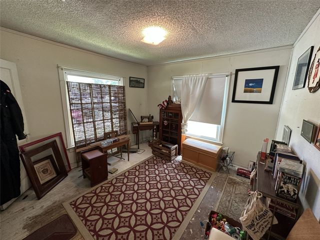405 W Avenue E, Garland, TX 75040