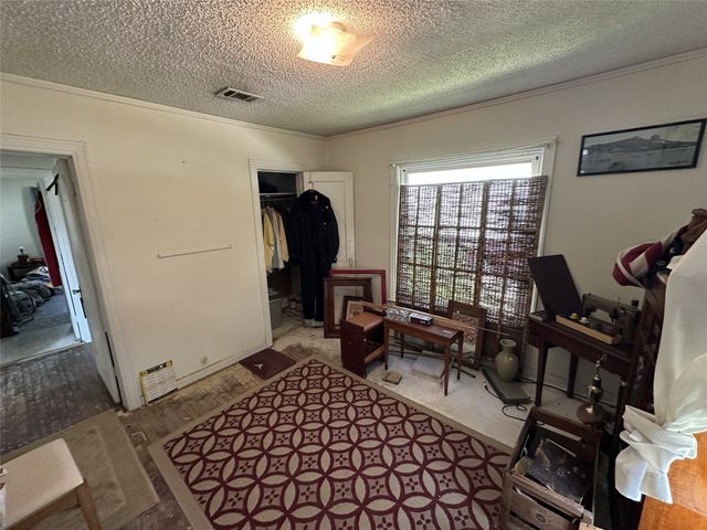 405 W Avenue E, Garland, TX 75040