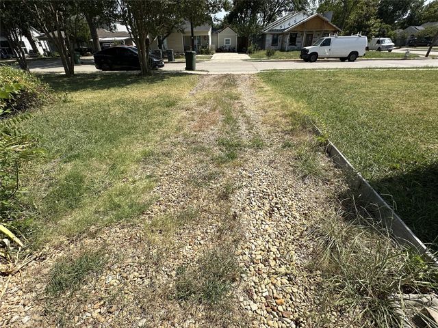405 W Avenue E, Garland, TX 75040