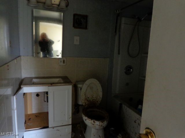 590 Flora Avenue, Akron, OH 44314