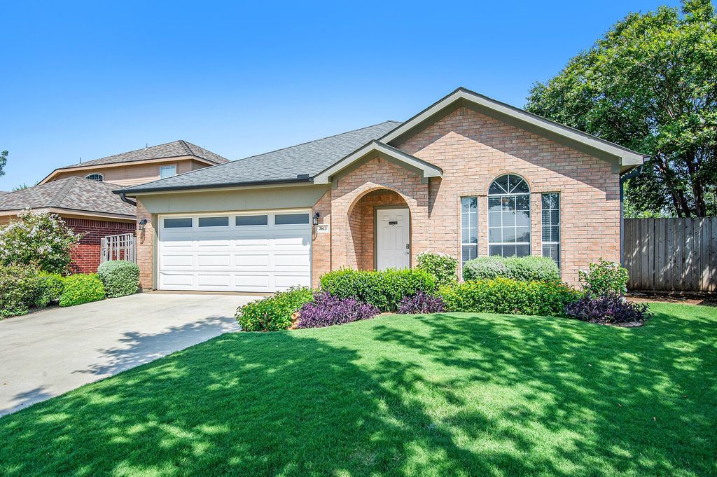 3613 Lasso Road, Roanoke, TX 76262