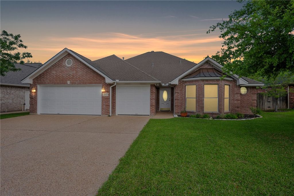 303 Stone Cove Court, College Station, TX 77845