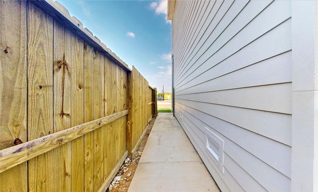 12224 Kirkgard, Houston, TX 77045
