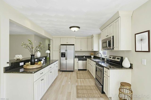 3929 Galleon DR, Chesapeake, VA 23321