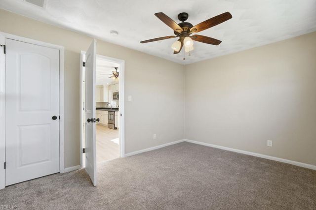 3929 Galleon DR, Chesapeake, VA 23321