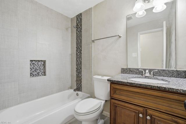 3929 Galleon DR, Chesapeake, VA 23321