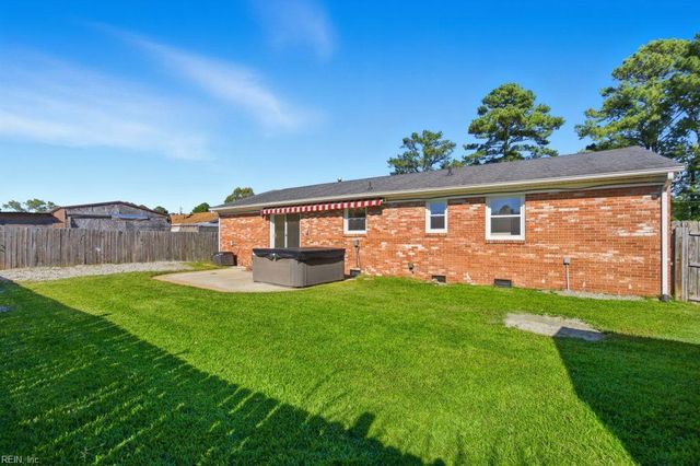 3929 Galleon DR, Chesapeake, VA 23321