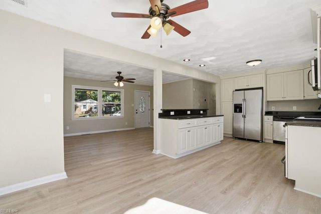 3929 Galleon DR, Chesapeake, VA 23321