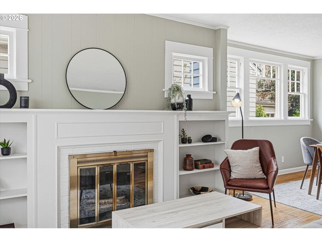 2801 Ne 35TH Pl, Portland, OR 97212