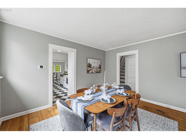 2801 Ne 35TH Pl, Portland, OR 97212