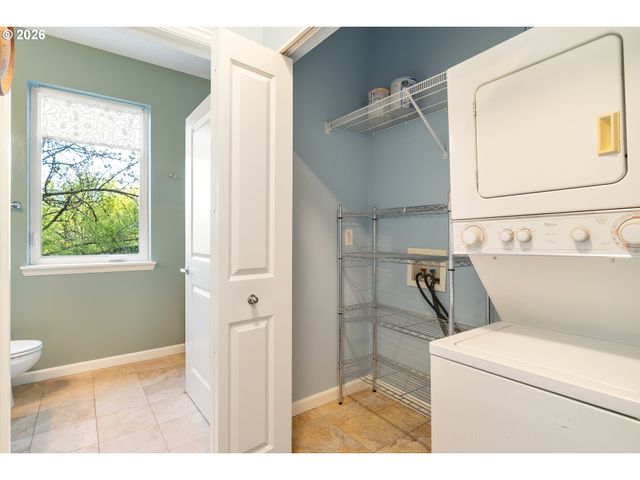 8712 N DECATUR St 106, Portland, OR 97203