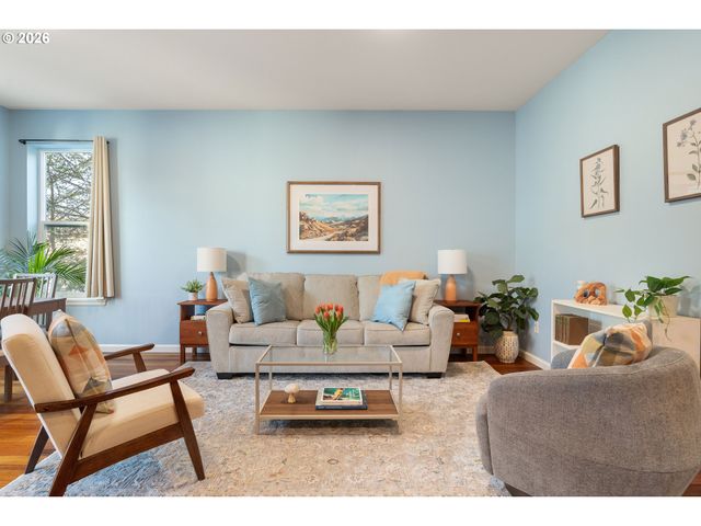 8712 N DECATUR St 106, Portland, OR 97203