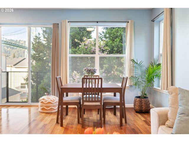 8712 N DECATUR St 106, Portland, OR 97203