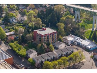 8712 N DECATUR St 106, Portland, OR 97203