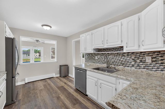 14 Creamery Drive, New Windsor, NY 12553