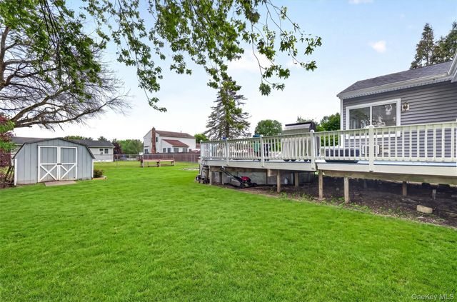 14 Creamery Drive, New Windsor, NY 12553