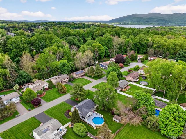 14 Creamery Drive, New Windsor, NY 12553