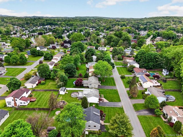 14 Creamery Drive, New Windsor, NY 12553