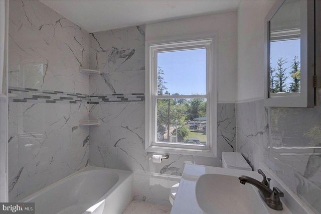 303 CHARTER OAK AVE, Baltimore, MD 21212