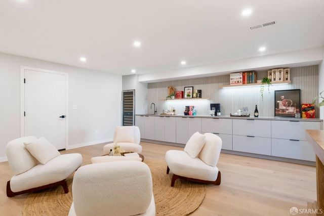 1575 43rd Avenue, San Francisco, CA 94122