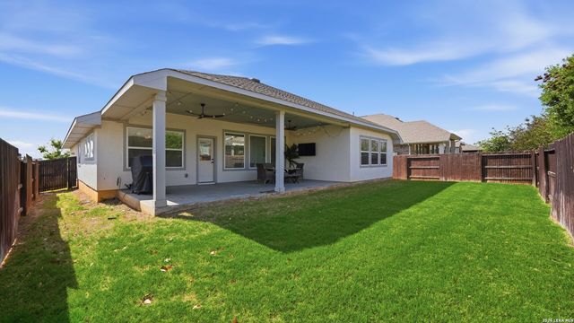 2212 Quince, New Braunfels, TX 78132