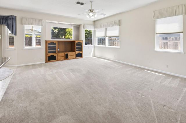 1648 Corbridge Dr, Roseville, CA 95747