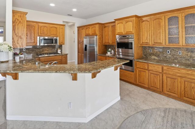 1648 Corbridge Dr, Roseville, CA 95747