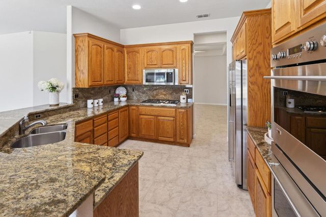 1648 Corbridge Dr, Roseville, CA 95747