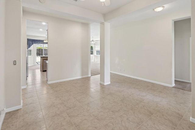 1648 Corbridge Dr, Roseville, CA 95747