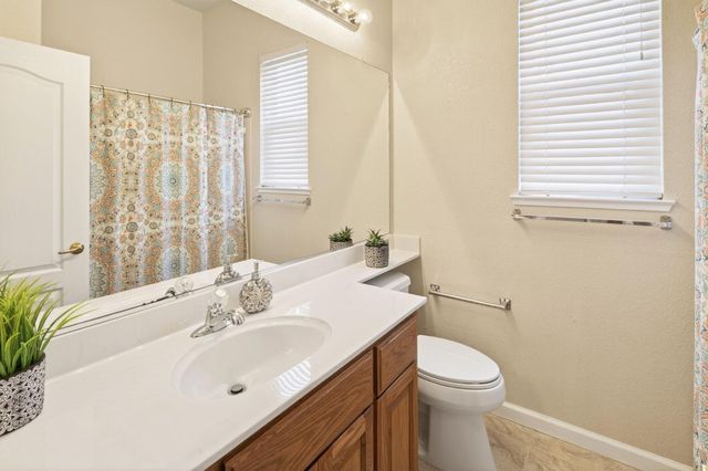 1648 Corbridge Dr, Roseville, CA 95747