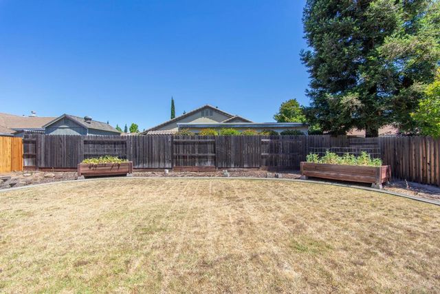 1648 Corbridge Dr, Roseville, CA 95747
