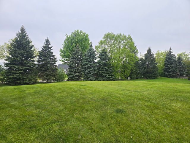 10 Covington Court, Algonquin, IL 60102