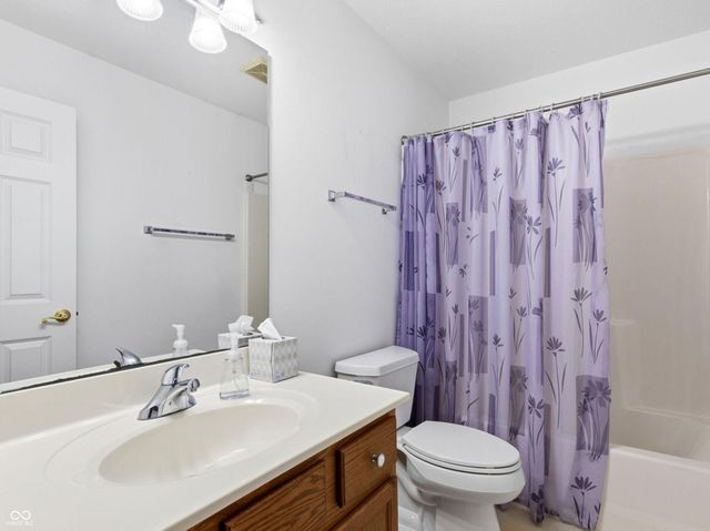 1641 Grindstone Way, Greenfield, IN 46140