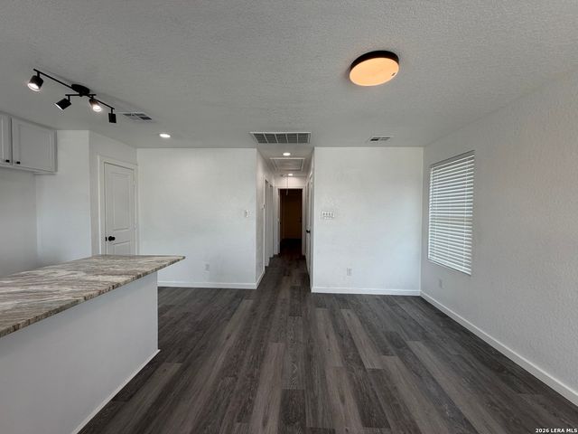 14751 Southton Basin, San Antonio, TX 78223