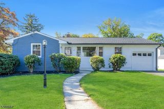 1 Crestwood Ln, Clark Twp., NJ 07066