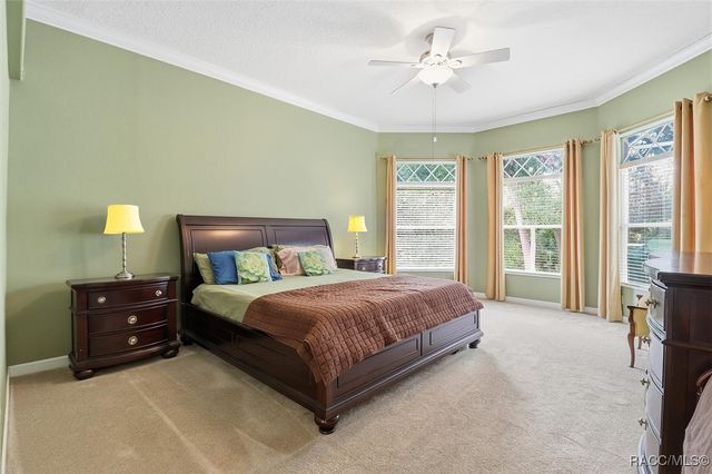 63 Greentree Street, Homosassa, FL 34446