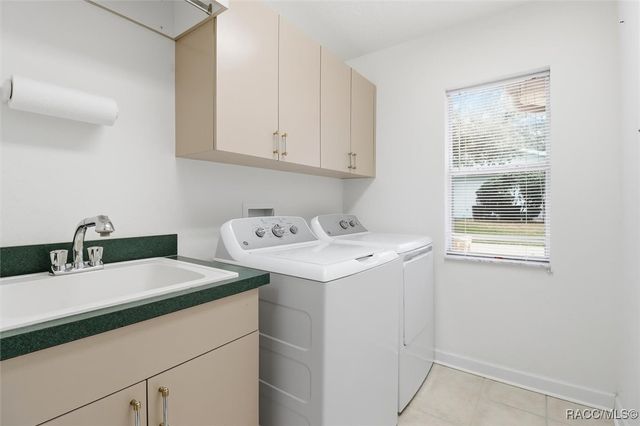 63 Greentree Street, Homosassa, FL 34446