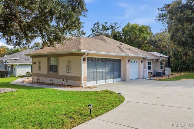 63 Greentree Street, Homosassa, FL 34446