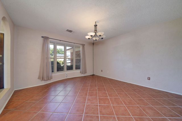 3804 MOUNT RAINIER Drive NE, Albuquerque, NM 87111